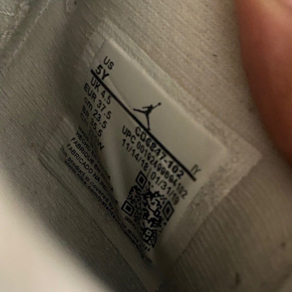 Jordan Blue and White Sneakers - Picture 5 of 7